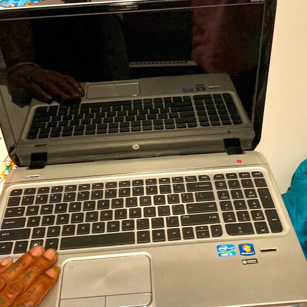 I have three labtops I’m selling them all at same time